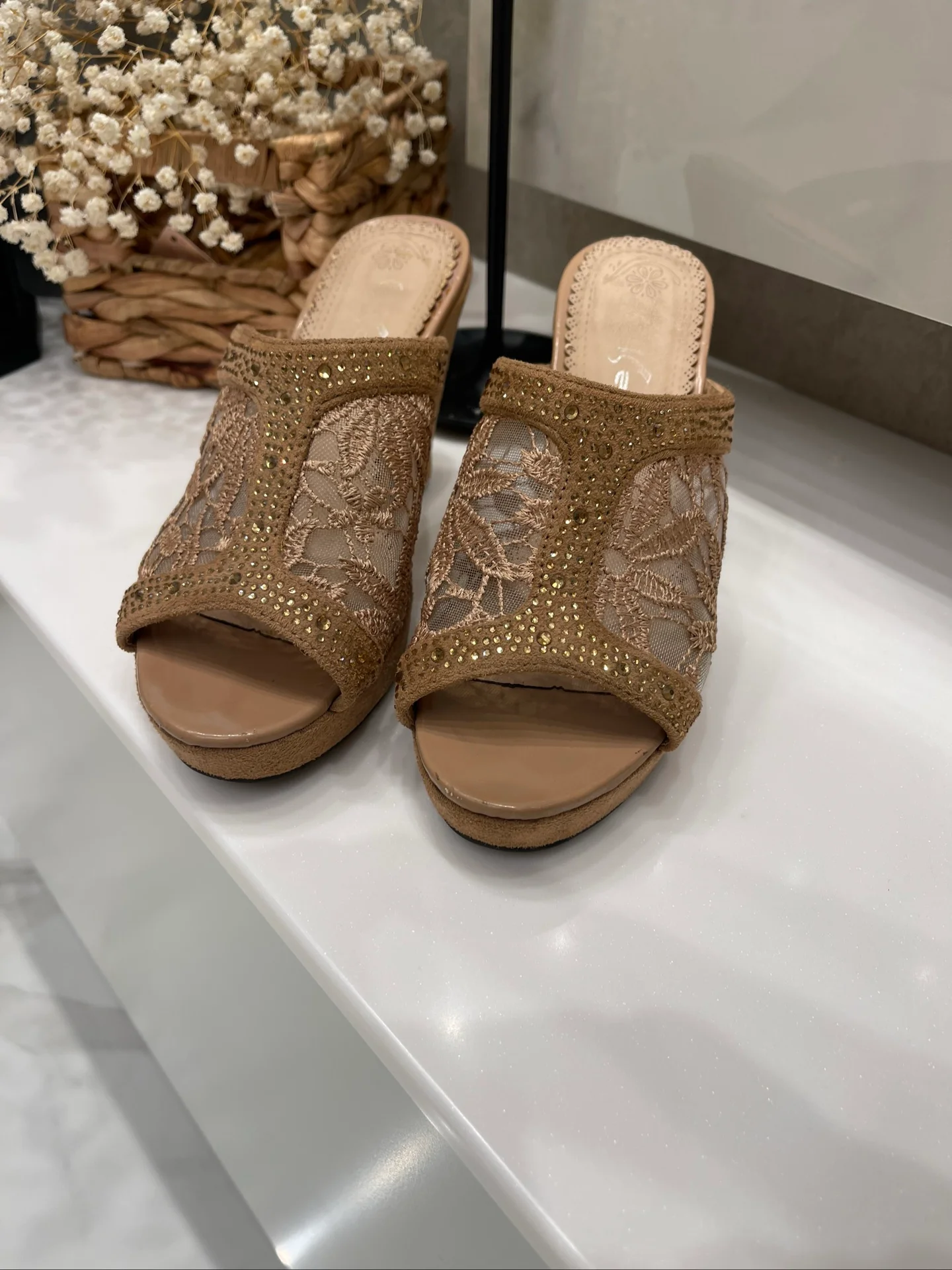 Золотые босоножки на платформе, фото 3